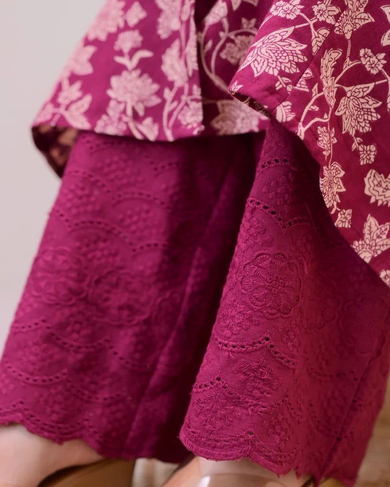 Elegant Floral Printed Sleeveless Long Kurti for Women