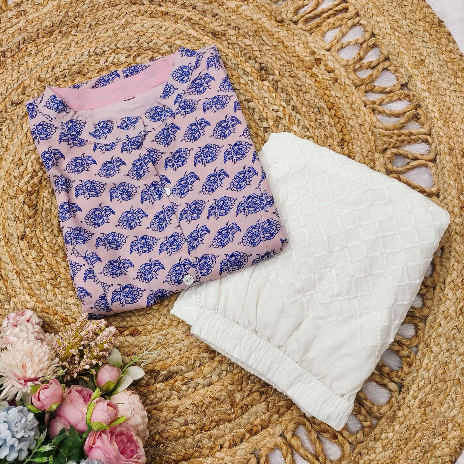 Elegant Floral Printed Sleeveless Long Kurti for Women