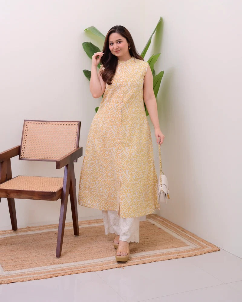 Elegant Floral Printed Sleeveless Long Kurti for Women