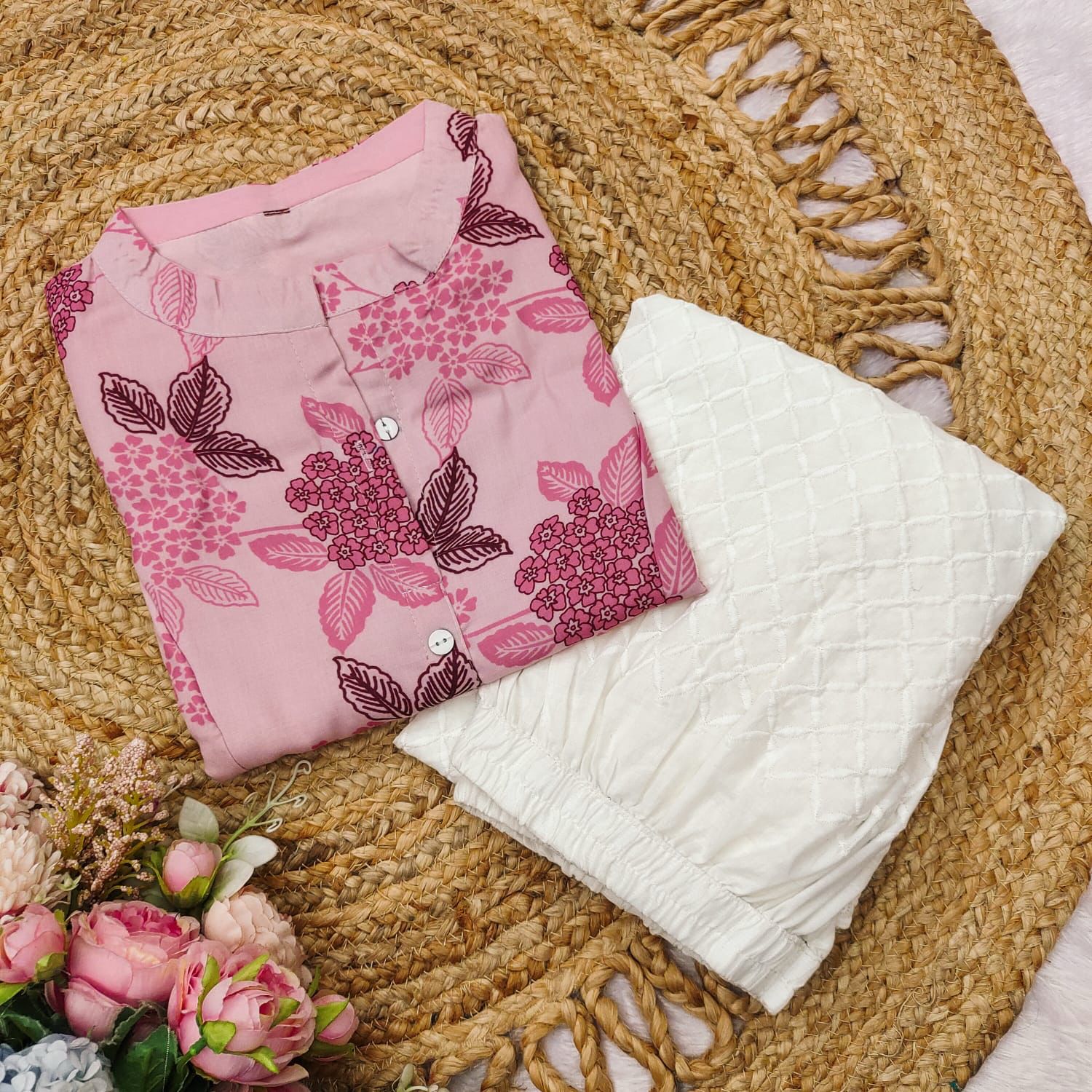 Elegant Floral Printed Sleeveless Long Kurti for Women