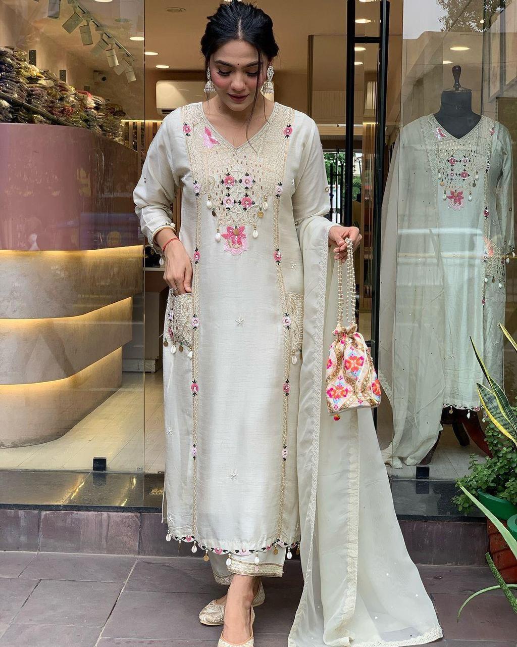 Elegant Off-White Embroidered Kurta Set with Dupatta – Premium Festive Wear for Women