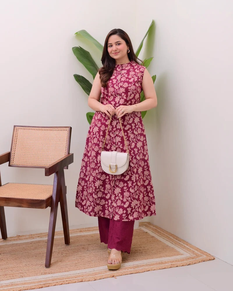 Elegant Floral Printed Sleeveless Long Kurti for Women