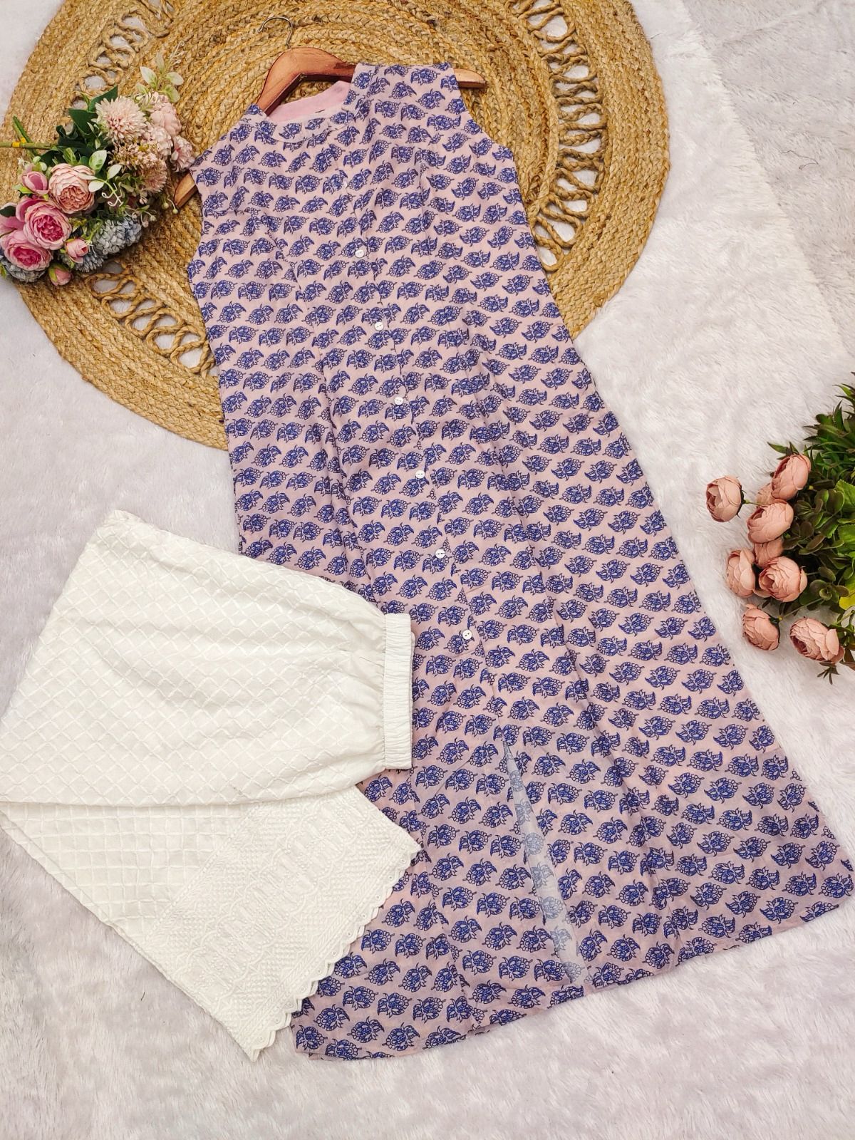 Elegant Floral Printed Sleeveless Long Kurti for Women