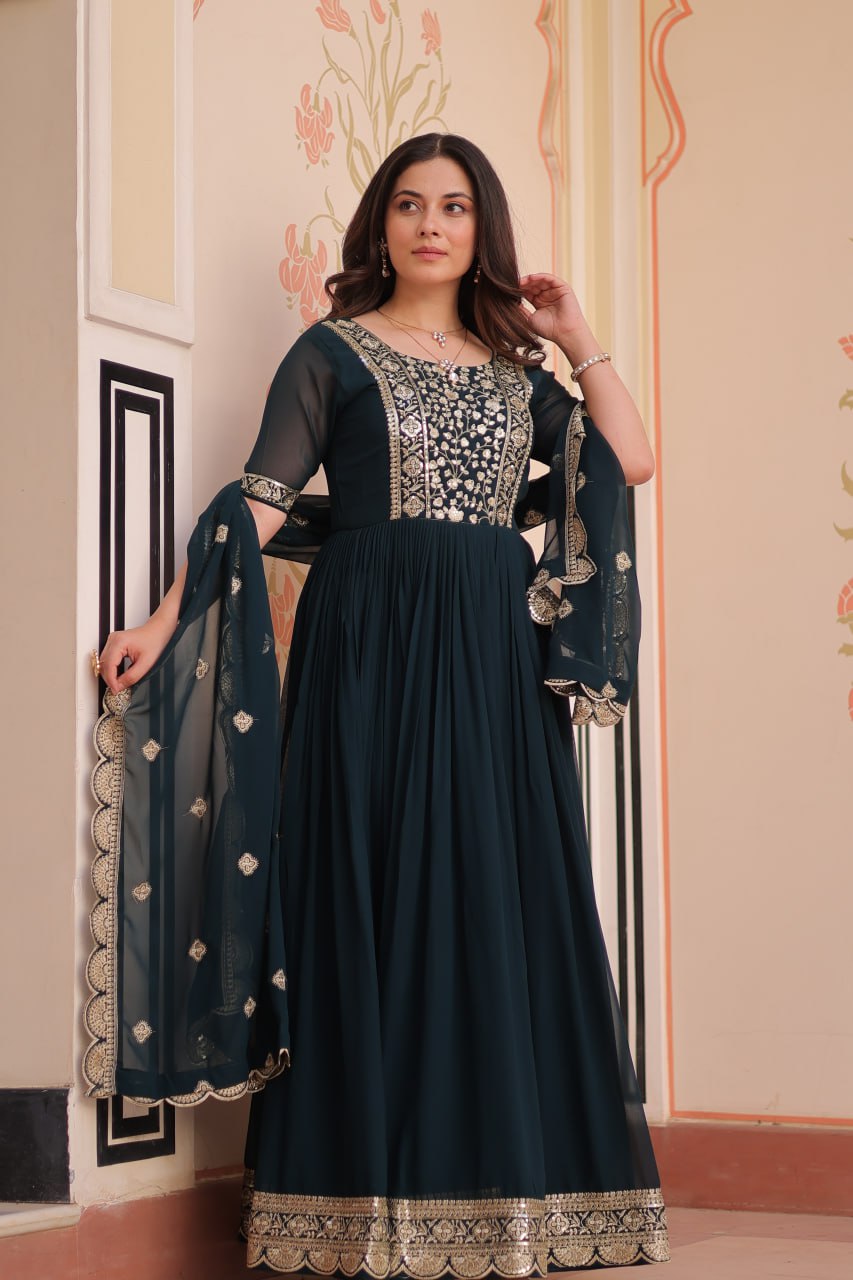Elegant Embroidered Anarkali Suit Set for Women