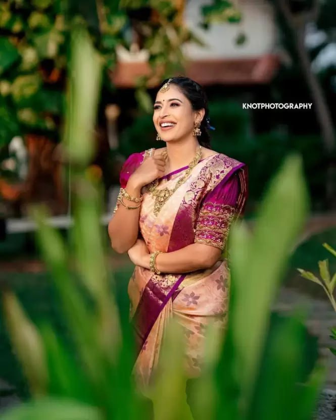 Blush & Magenta Bridal Banarasi