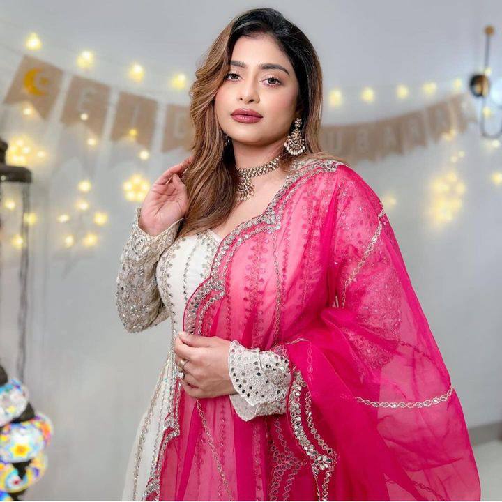 Zoya Embroidered Anarkali Set – White Rose & Rani Pink