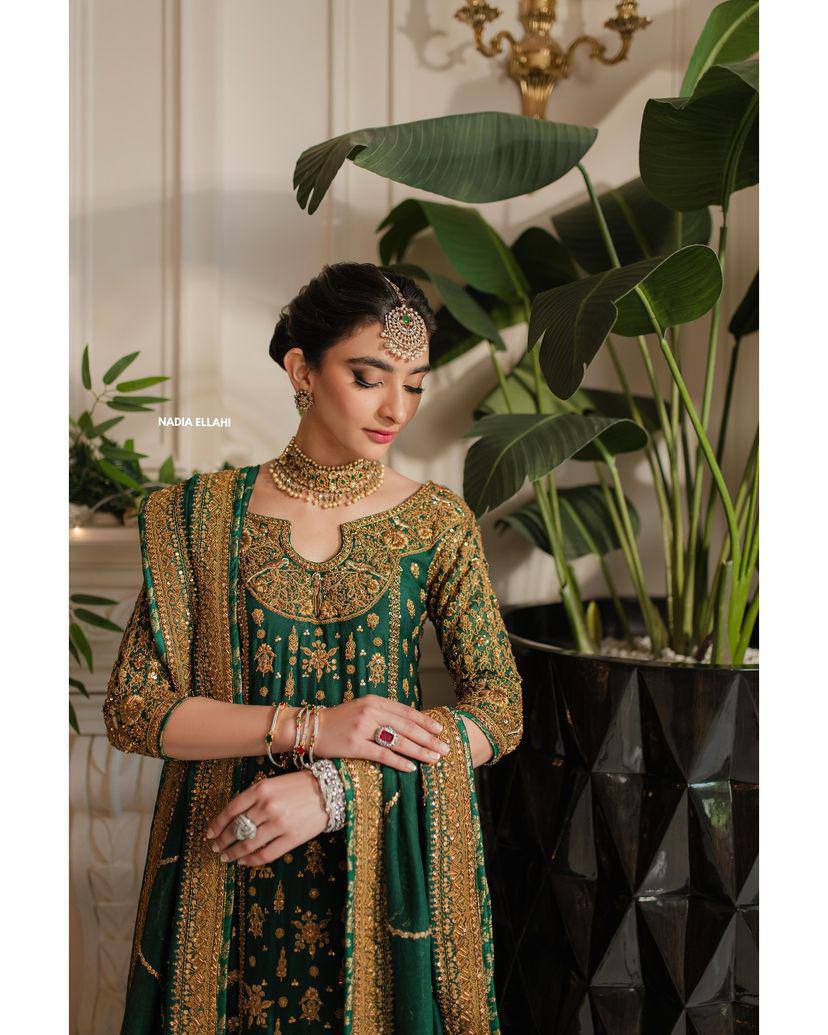 Mehreen Zari Kurta Set – Emerald Majesty
