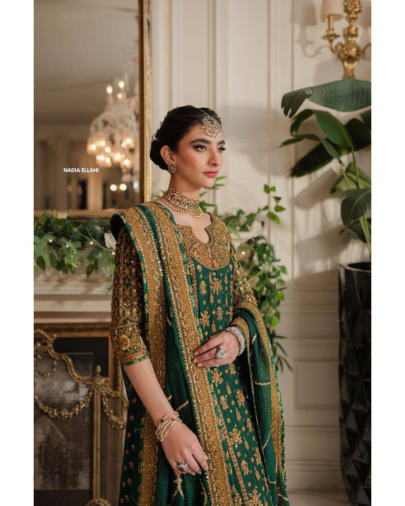 Mehreen Zari Kurta Set – Emerald Majesty