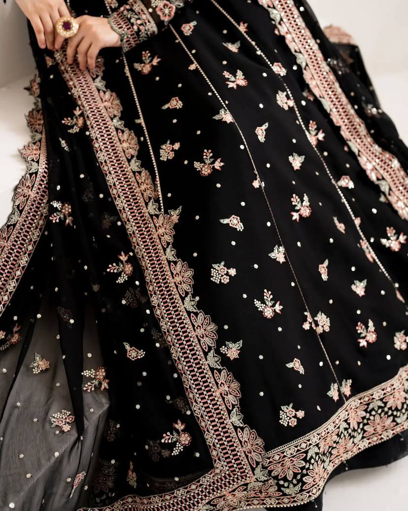Zehra Embroidered Anarkali Set – Noir Blossom
