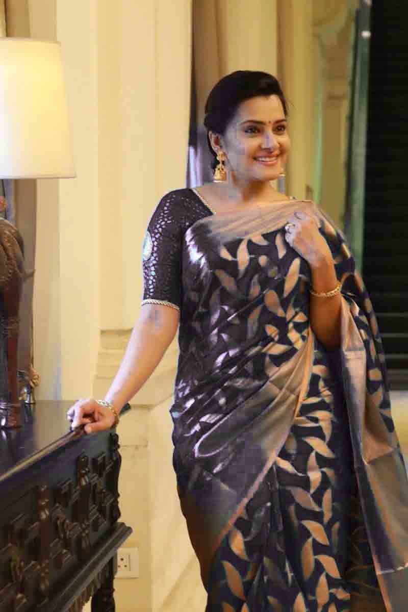 A modern touch with color reference.