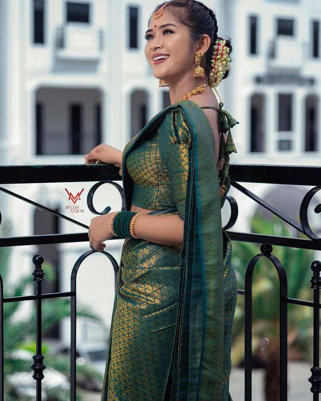 Regal Emerald Bridal Saree