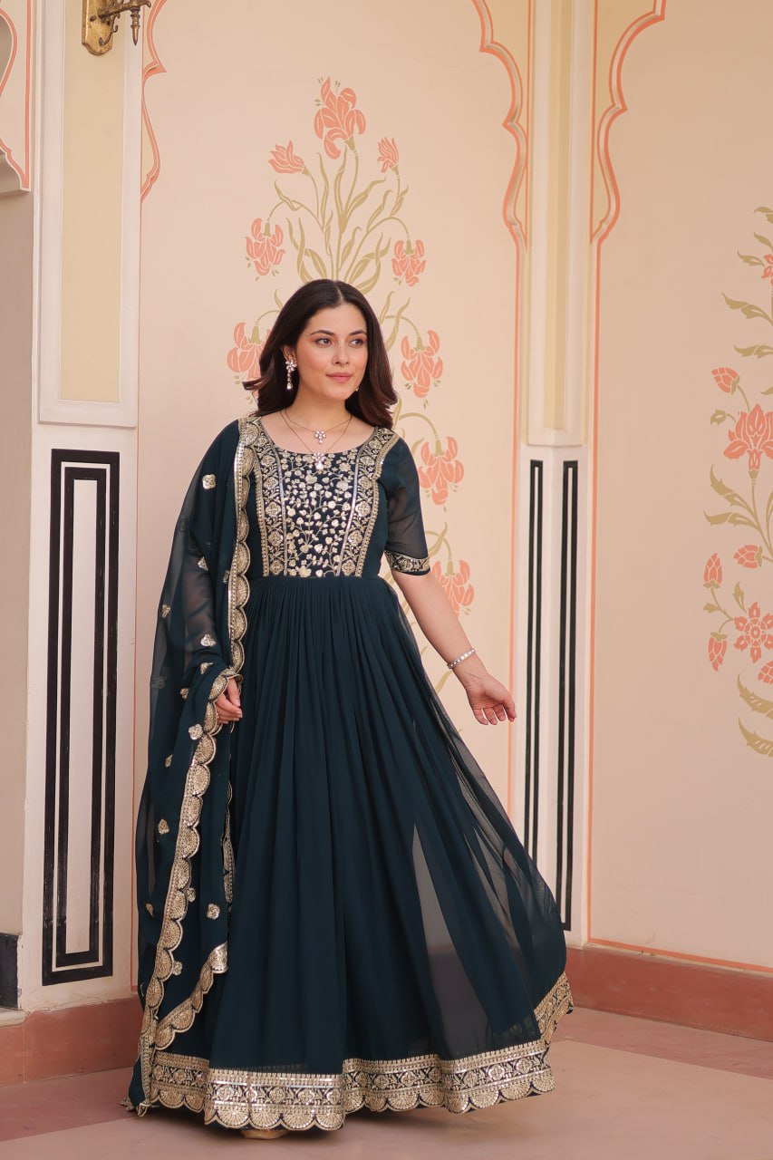 Elegant Embroidered Anarkali Suit Set for Women