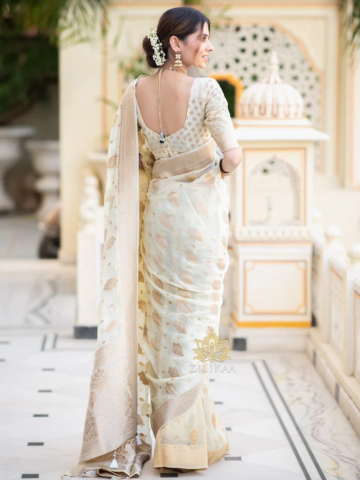 Elegant Floral Pallu with Beaded Tassels